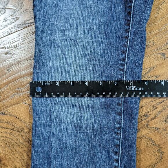Levis 505 Straight Leg Jeans Size 4 (28X28.5) Womens Stretch Medium Blue Wash - Picture 9 of 14